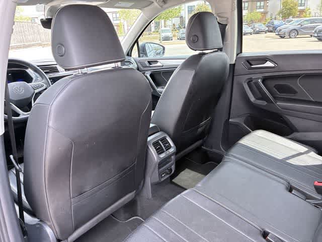 Thumbnail: 2023 Volkswagen Tiguan - 19