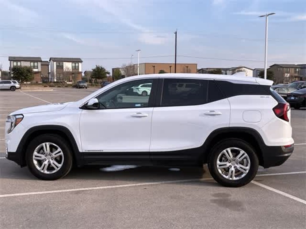 Used 2024 GMC Terrain SLE SUV