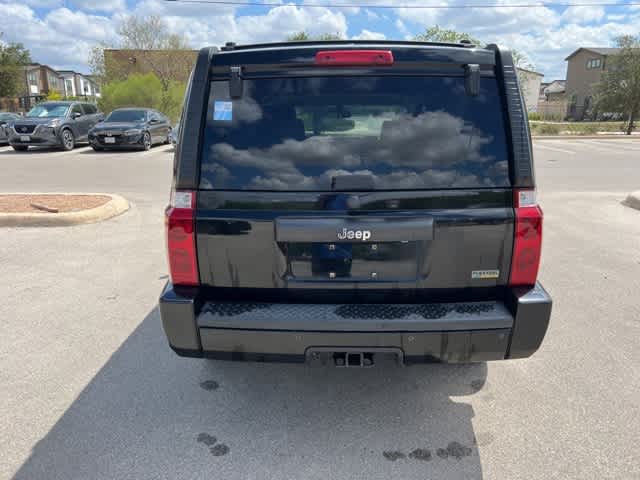 Thumbnail: 2007 Jeep Commander - 4