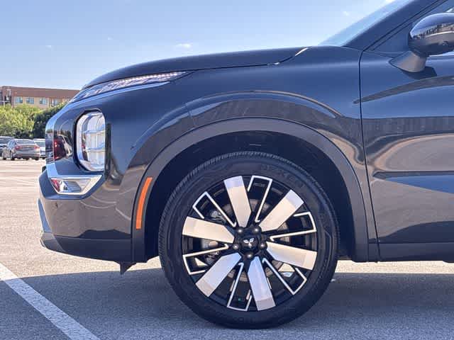 Thumbnail: 2025 Mitsubishi Outlander - 14