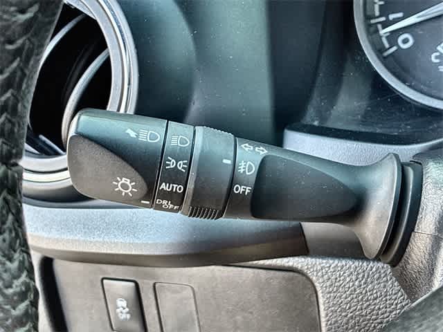 Thumbnail: 2023 Toyota Tacoma - 27