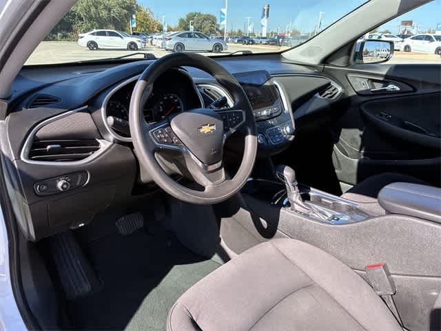 Thumbnail: 2024 Chevrolet Malibu - 2