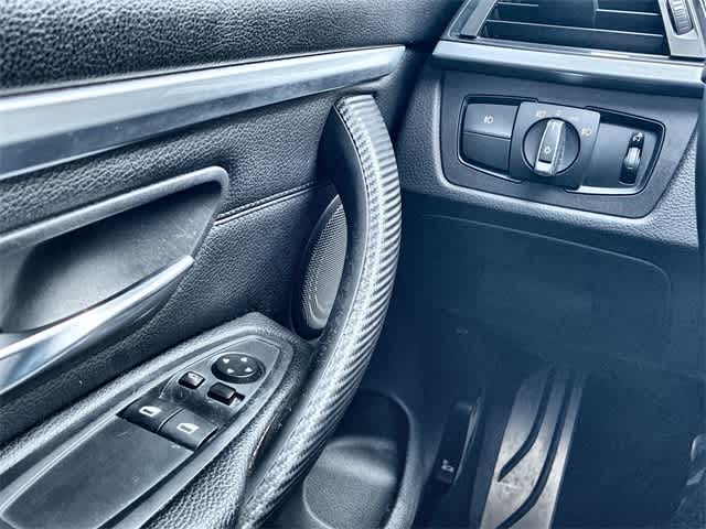 Thumbnail: 2016 BMW 4 Series - 40