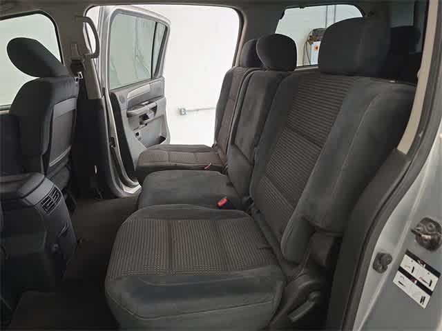 2011 Nissan Armada SV 20