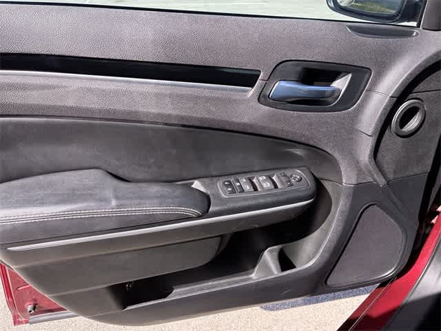 Thumbnail: 2023 Chrysler 300 - 40