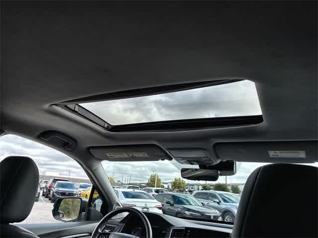 Thumbnail: 2022 Honda Pilot - 23