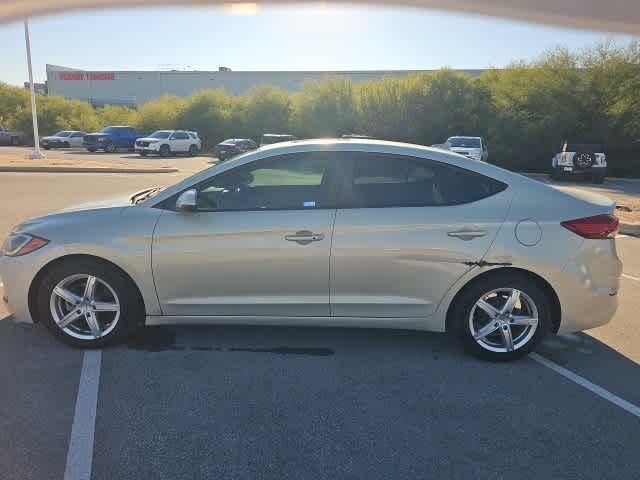 Thumbnail: 2017 Hyundai Elantra - 8