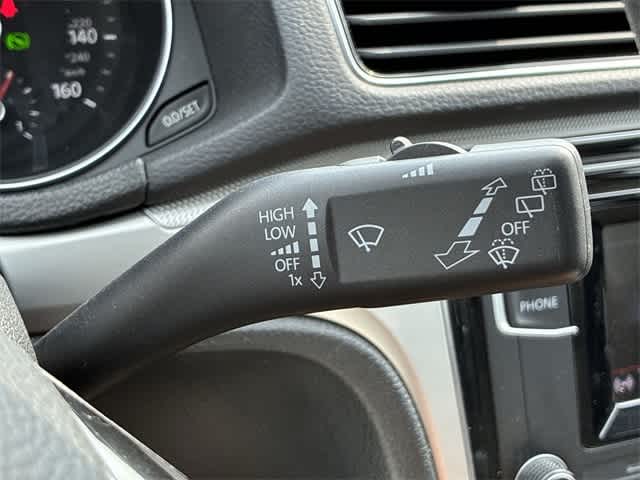 Thumbnail: 2017 Volkswagen Passat - 26