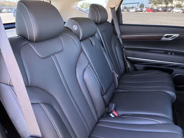 Thumbnail: 2021 Genesis GV80 - 21