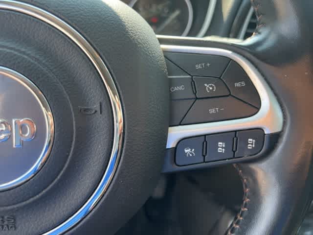 Thumbnail: 2020 Jeep Compass - 12