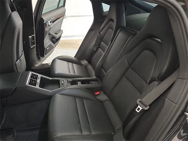 Thumbnail: 2019 Porsche Panamera - 21