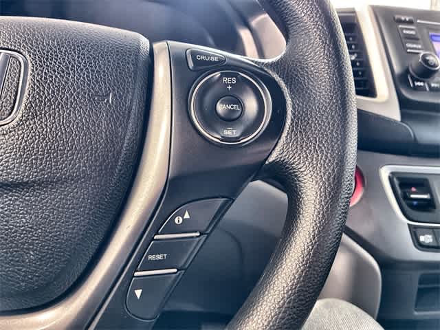 Thumbnail: 2017 Honda Ridgeline - 25