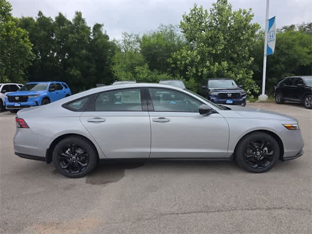 2025 Honda Accord SE 9
