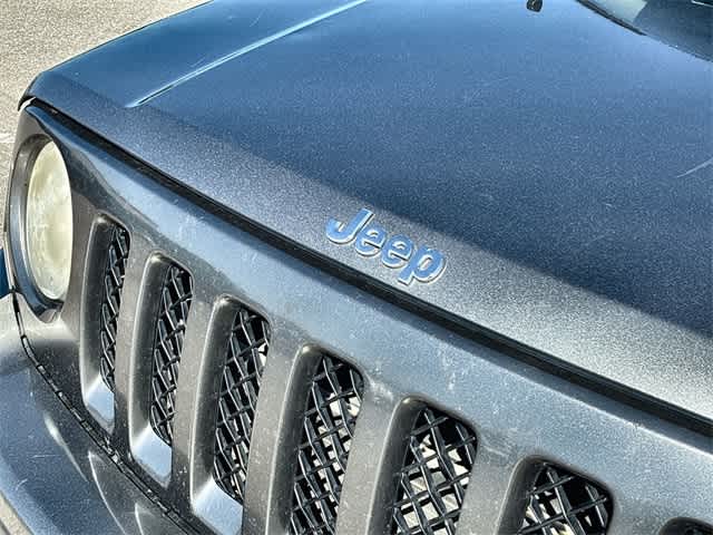 Thumbnail: 2013 Jeep Patriot - 12