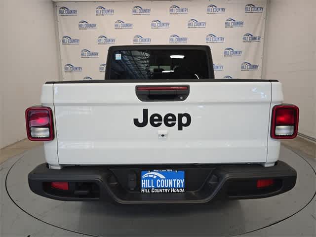 Thumbnail: 2023 Jeep Gladiator - 5