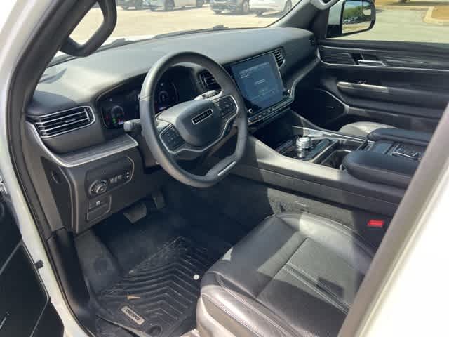 Thumbnail: 2022 Jeep Wagoneer - 9