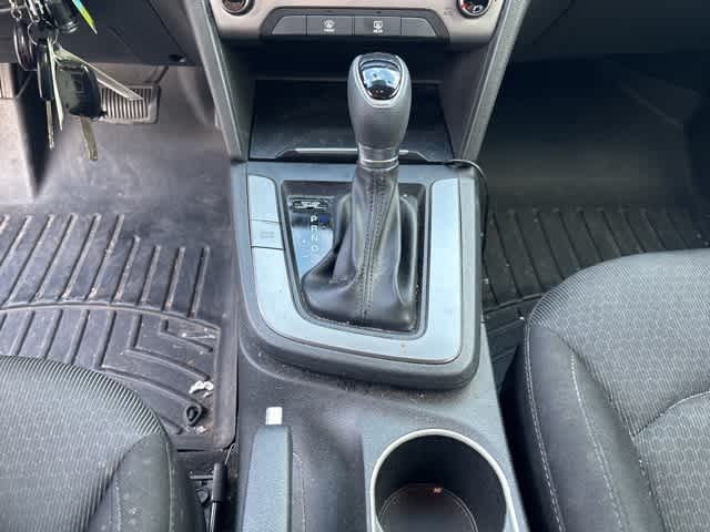 Thumbnail: 2018 Hyundai Elantra - 17