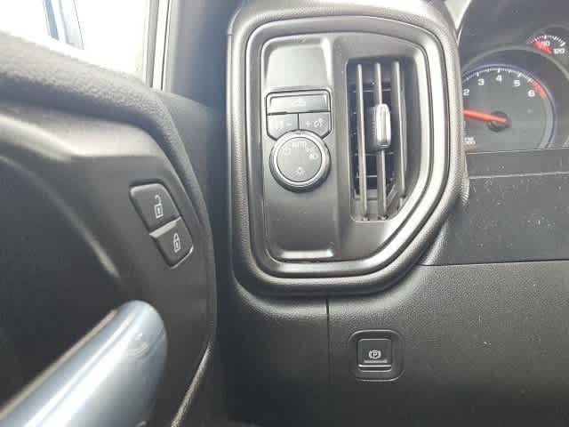 Thumbnail: 2021 Chevrolet Silverado 1500 - 14