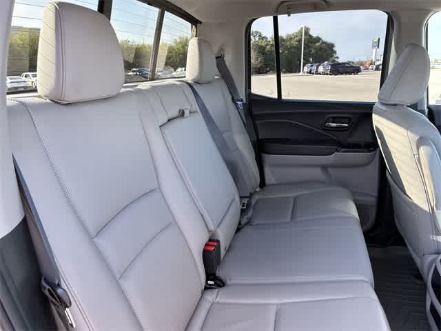 Thumbnail: 2019 Honda Ridgeline - 22