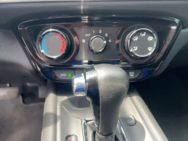 2018 Honda HR-V LX 15