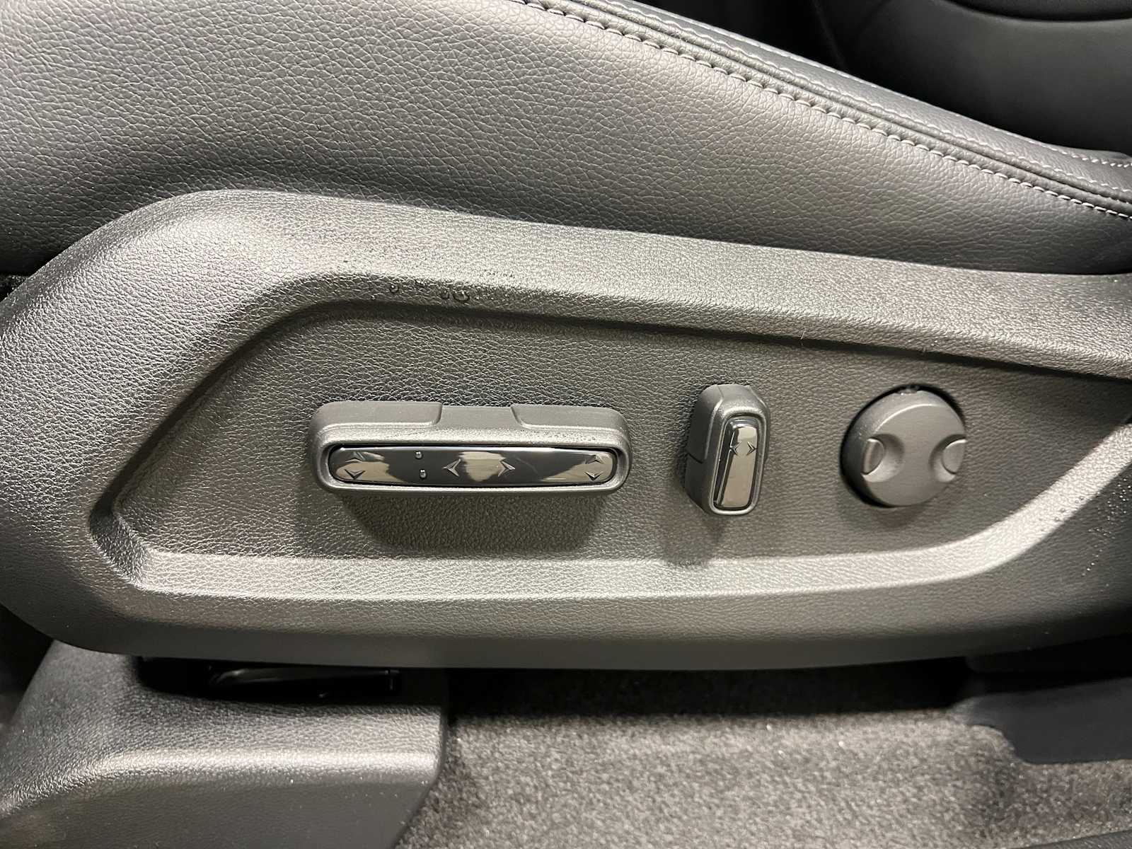 Thumbnail: 2025 Honda Pilot - 15