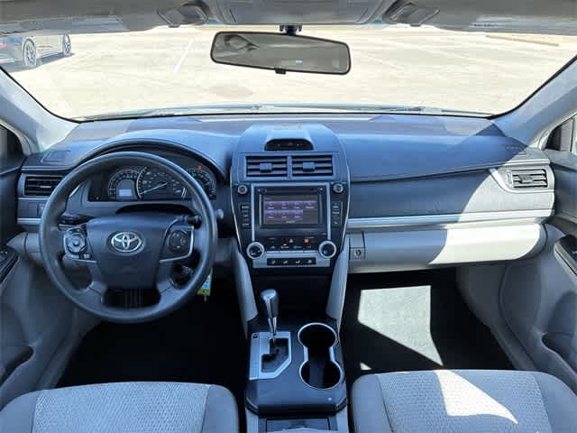 Thumbnail: 2014 Toyota Camry - 16