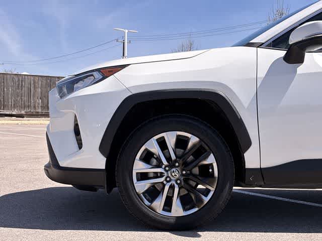 Thumbnail: 2021 Toyota RAV4 - 14