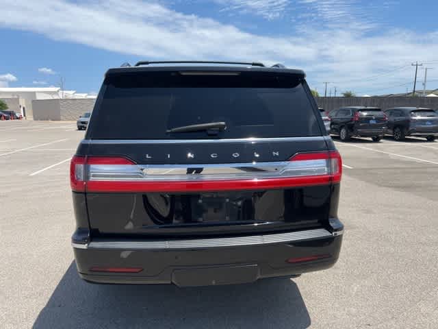 Thumbnail: 2021 Lincoln Navigator - 4