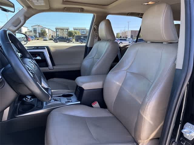 Thumbnail: 2015 Toyota 4Runner - 17