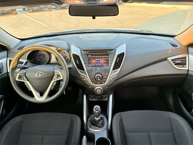 Thumbnail: 2016 Hyundai Veloster - 16