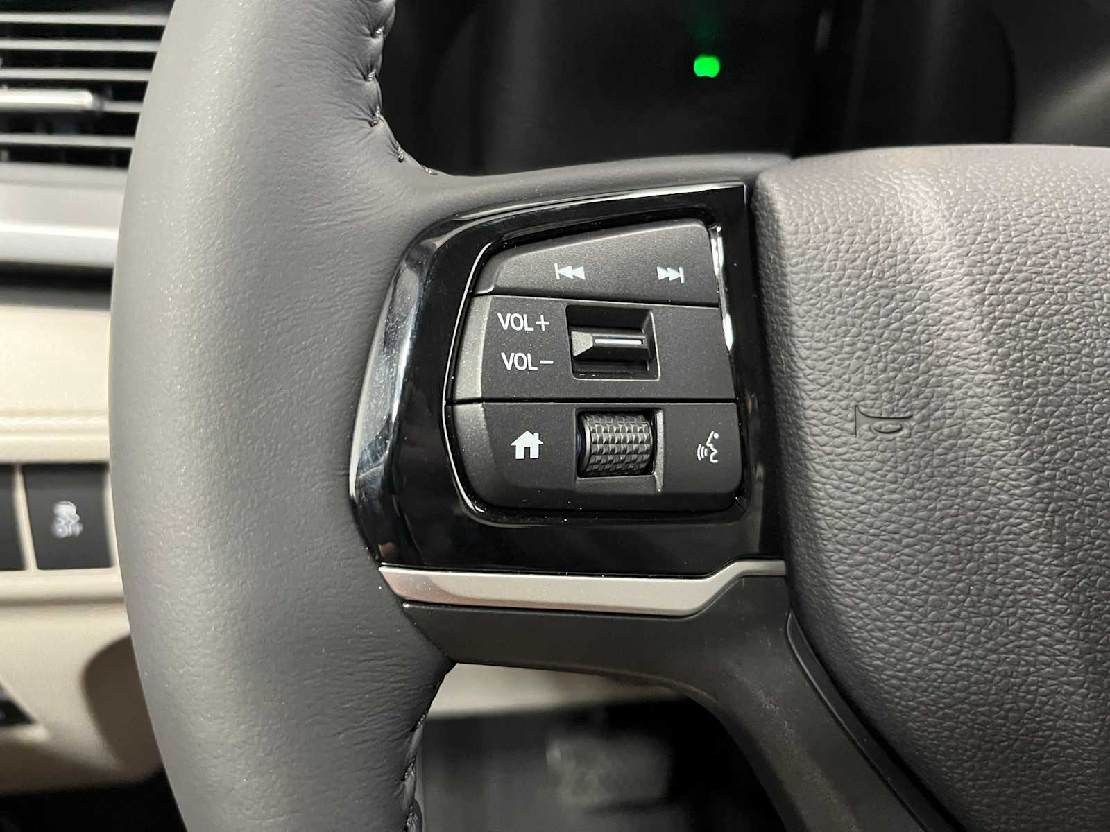 Thumbnail: 2026 Honda Odyssey - 17