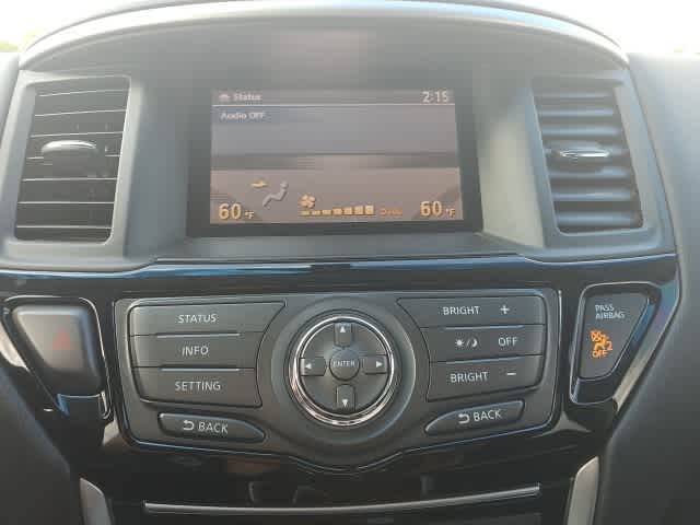 Thumbnail: 2014 Nissan Pathfinder - 16