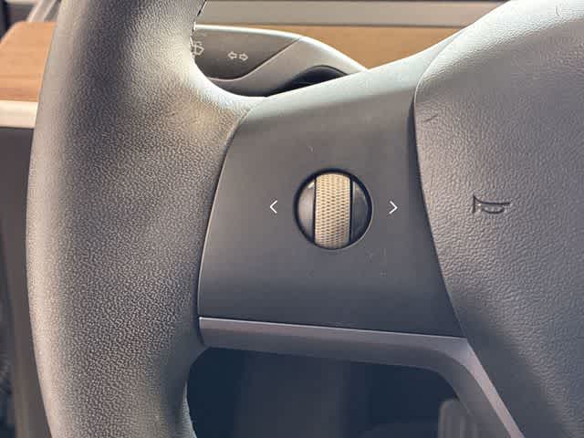 Thumbnail: 2020 Tesla Model 3 - 26