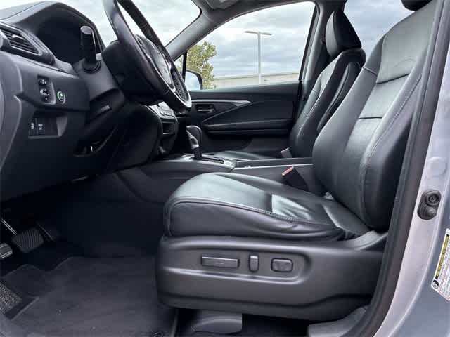 Thumbnail: 2019 Honda Ridgeline - 18