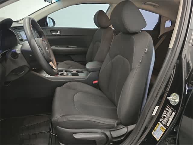 Thumbnail: 2016 Kia Optima - 17