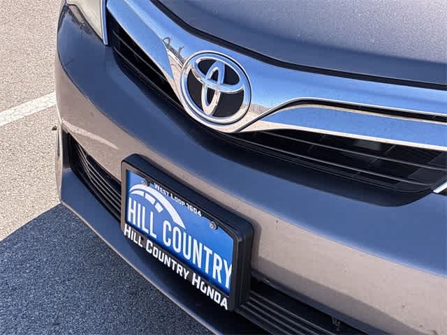 Thumbnail: 2014 Toyota Camry - 12