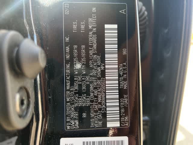 Thumbnail: 2023 Toyota Highlander - 23
