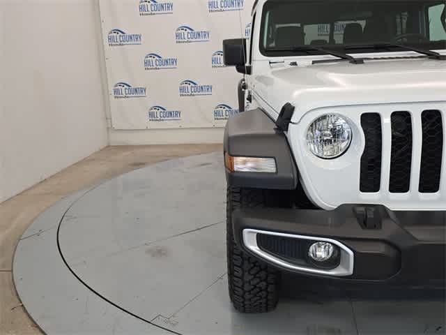 Thumbnail: 2023 Jeep Gladiator - 10