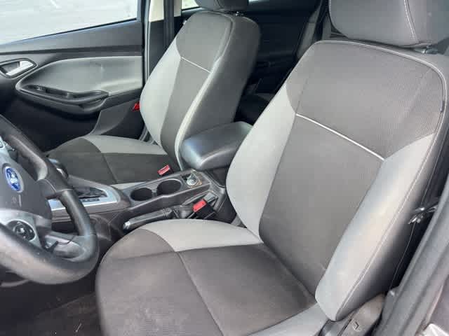Thumbnail: 2014 Ford Focus - 21