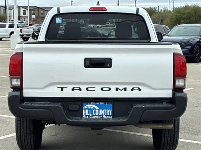 Thumbnail: 2019 Toyota Tacoma - 5