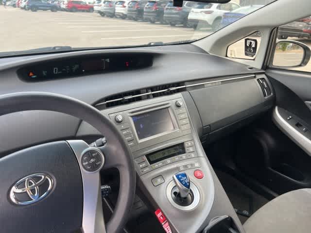 Thumbnail: 2015 Toyota Prius - 17