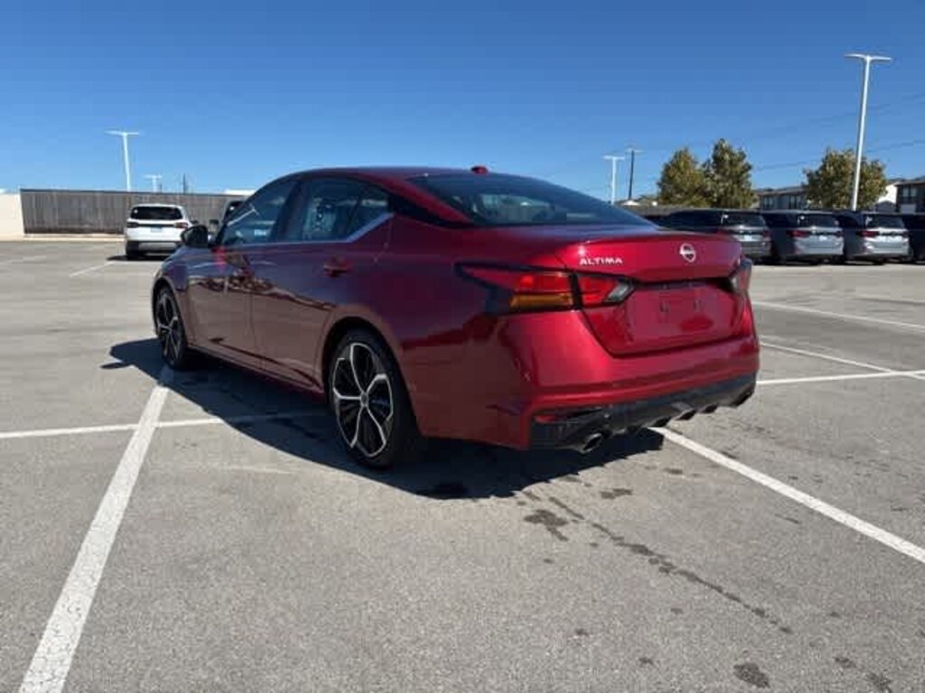 Used 2023 Nissan Altima 2.5 SR Sedan