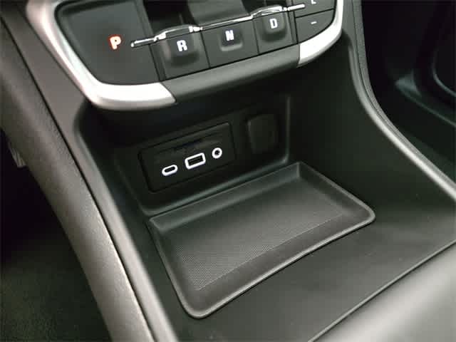Thumbnail: 2023 GMC Terrain - 32