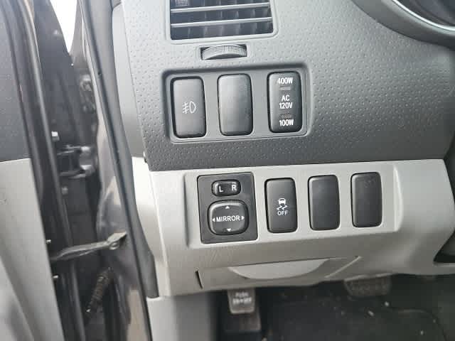 Thumbnail: 2012 Toyota Tacoma - 10