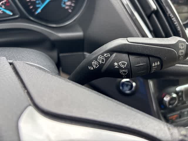 Thumbnail: 2015 Ford Escape - 18