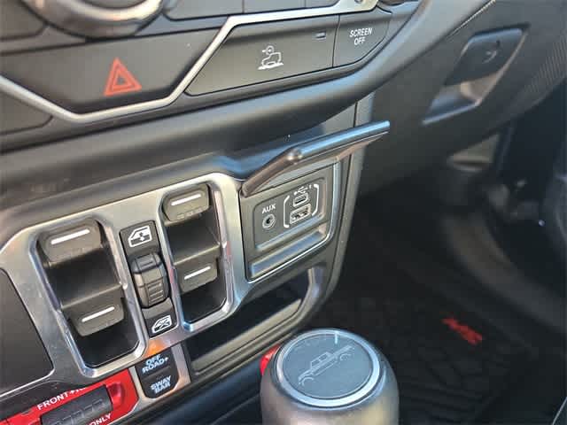 Thumbnail: 2022 Jeep Gladiator - 32