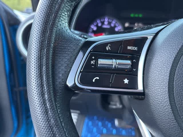 Thumbnail: 2023 Kia Forte - 17