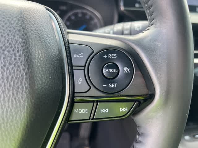 Thumbnail: 2021 Toyota Venza - 12