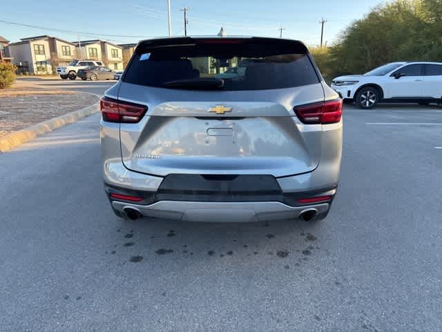 Thumbnail: 2023 Chevrolet Blazer - 4