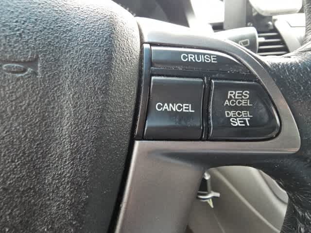 Thumbnail: 2013 Honda Odyssey - 15